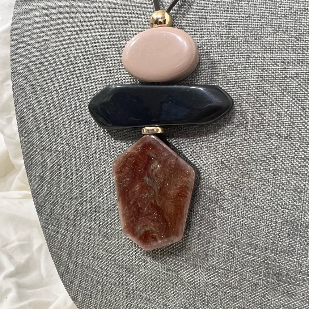 Fashion Necklace BoHo Chic Style W/ Leather Strap And 18kt Gold Plated☑️ - Picture 12 of 13